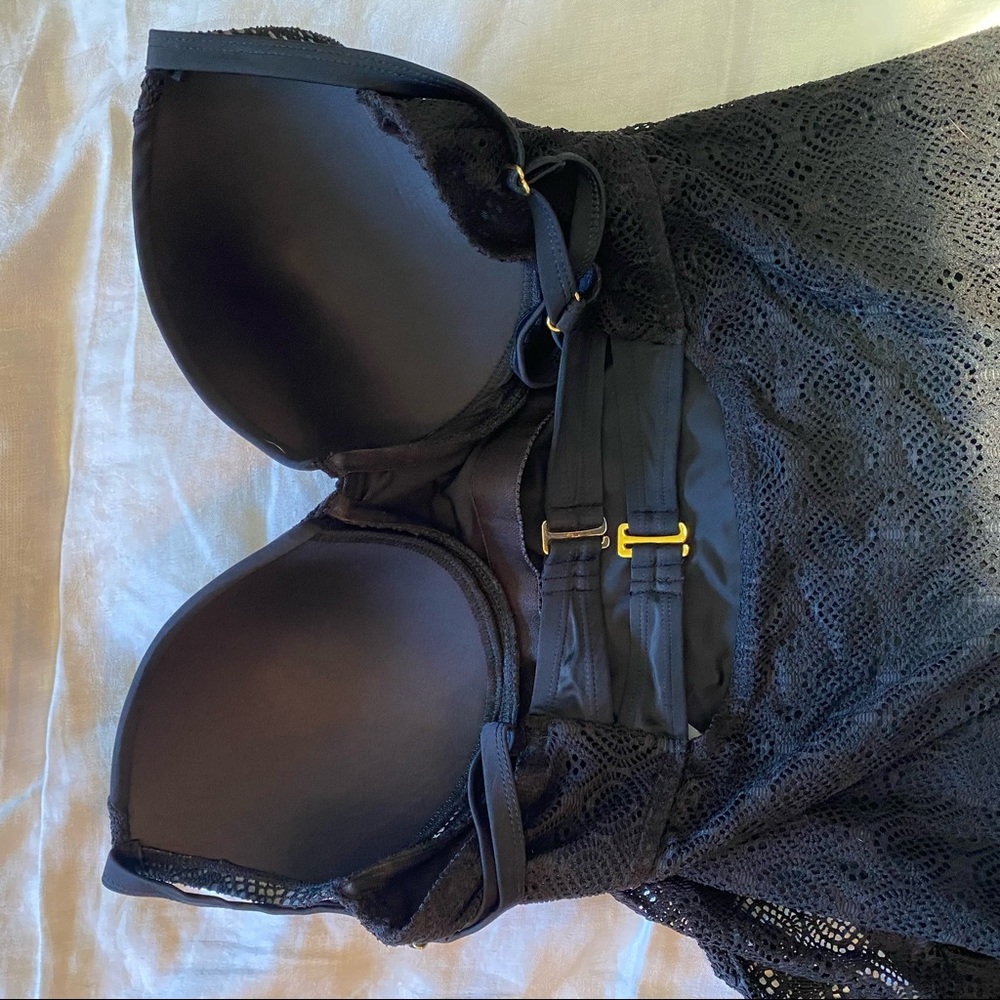 Tankini bathing suit top size 16, black with black Lacey overlay. Like new - Picture 8 of 9